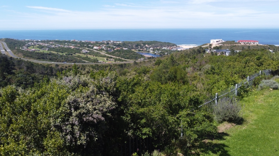 4 Bedroom Property for Sale in Groot Brakrivier Central Western Cape